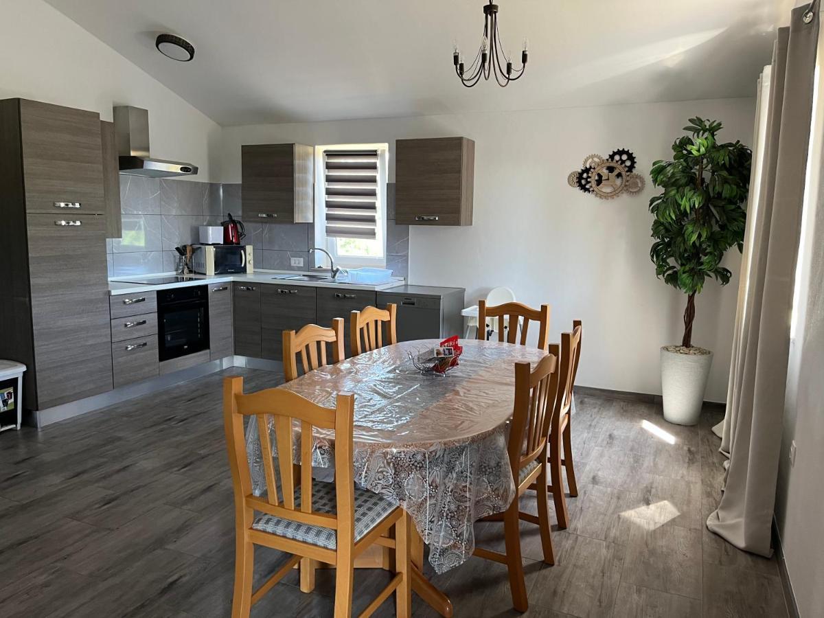 Apartman Pula E&e *